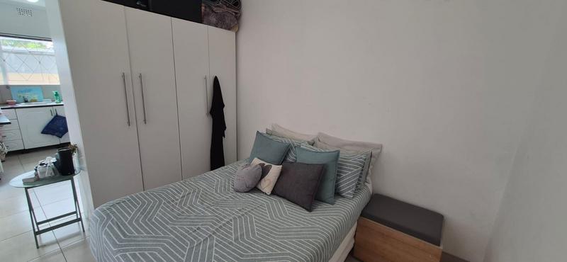 To Let 1 Bedroom Property for Rent in Fairways Western Cape